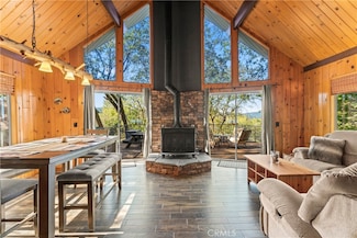 1159 Yellowstone Dr, Lake Arrowhead, CA 92352