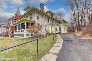 121 Guy Park Ave, Amsterdam, NY 12010