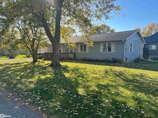 603 S 10th St, Albia, IA 52531