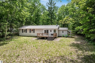 5780 Rennie View, Traverse City, MI 49696