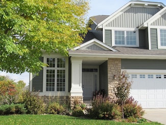 15729 Fairoaks Ave N, Hugo, MN 55038