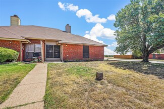 2902 Stonycroft Dr, Lancaster, TX 75134