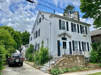 48 William St, Fairhaven, MA 02719