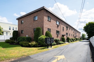 146 Willow St Unit 2, Waltham, MA 02453