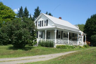 3 Swan Lake Ave, Belfast, ME 04915