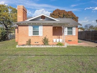 4015 Penrod Ave, Dallas, TX 75211