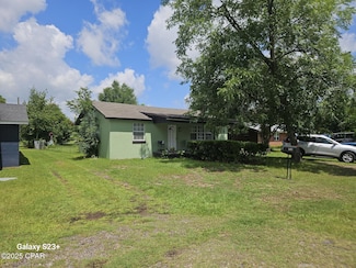 5471 10th St, Malone, FL 32445