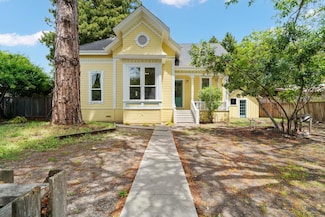 1512 Bay St, Santa Cruz, CA 95060