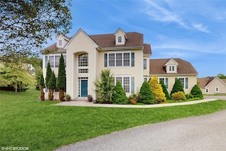 3 Caledonia Cir, Highland Mills, NY 10930