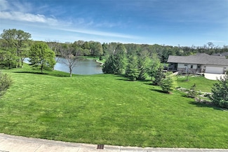 2020 Buckhead Ln, Decatur, IL 62521