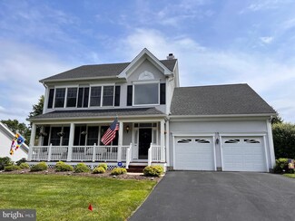 28 Chicory Ln, Pennington, NJ 08534