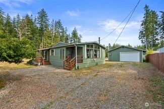 1351 E Phillips Lake Loop Rd, Shelton, WA 98584