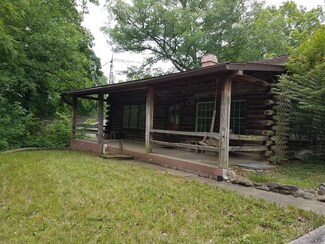 5275 N Macadam Dr, Poland, IN 47868