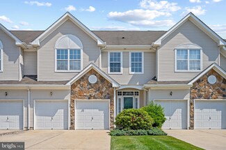 37 Spyglass Ct, Mount Holly, NJ 08060
