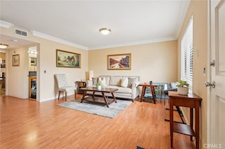 1605 Winona Blvd Unit 102, Los Angeles, CA 90027