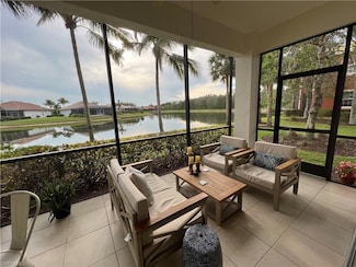 6418 Legacy Cir Unit 802, Naples, FL 34113