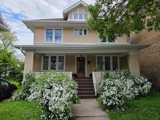 7425 N Rogers Ave, Chicago, IL 60626
