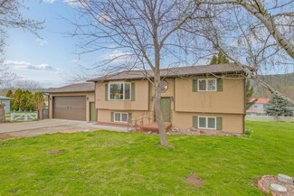 1560 Maple St, Clarkston, WA 99403