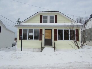 36 Scribner Blvd, Lewiston, ME 04240