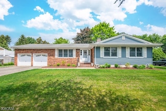 9 Ridge Rd, Succasunna, NJ 07876