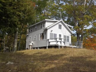 300 Cottage Point Rd, Waldoboro, ME 04572