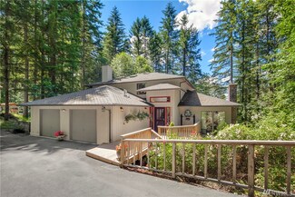 24435 SE Mirrormont Blvd, Issaquah, WA 98027