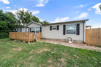 831 E Spruce St, Princeton, IN 47670