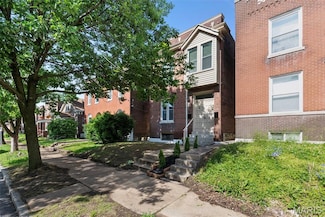 3535 Giles Ave, Saint Louis, MO 63116