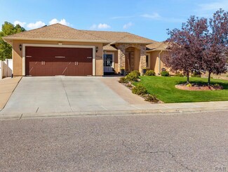 2019 Kingfisher Ln, Pueblo, CO 81008