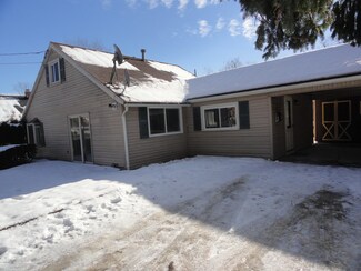 4 Diane Ct, Lanesborough, MA 01237