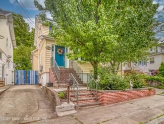 73 Hartford Ave, Staten Island, NY 10310