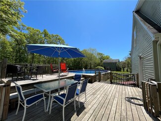 202 Long Hwy, Little Compton, RI 02837