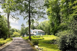 32 Burton Rd, Salisbury, CT 06068