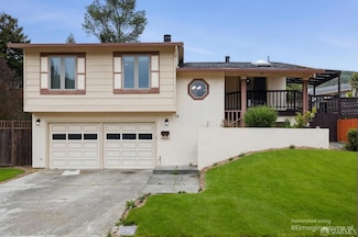 19 Elk Ct, Pacifica, CA 94044
