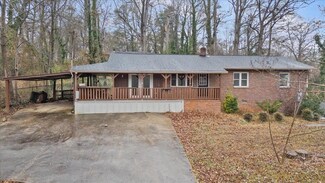 108 Linda Ln, Marietta, SC 29661