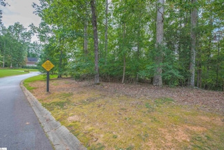 225 Yorkswell Ln, Greenville, SC 29607