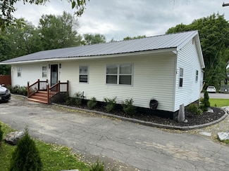 29 Elm St, Fairfield, ME 04937