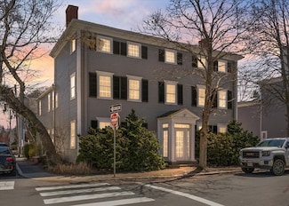 1 Fruit St, Newburyport, MA 01950