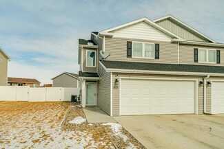 3225 Dortmund Dr, Bismarck, ND 58504
