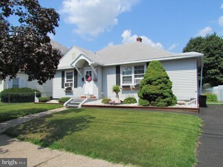 14 Waverly Place, Trenton, NJ 08609