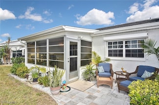 6952 Edgewater Cir, Fort Myers, FL 33919
