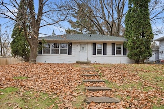 4409 W 89th St, Bloomington, MN 55437