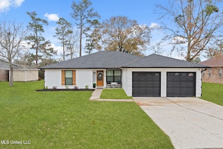 5626 Ahuli Place, Diamondhead, MS 39525
