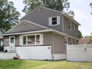 135 Warwick St, Iselin, NJ 08830