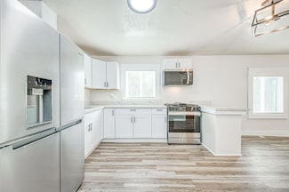 2710 C St, Selma, CA 93662