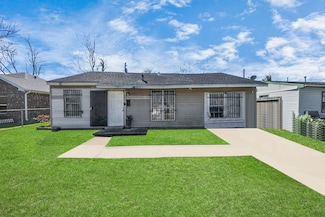 4926 Van Fleet St, Houston, TX 77033