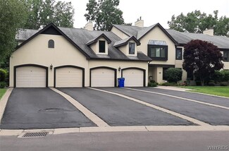 672 Northridge Dr Unit 104, Lewiston, NY 14092
