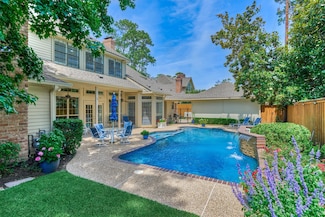 5211 Rothchilde Ct, Houston, TX 77069