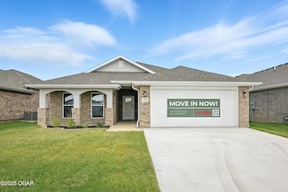 1619 E White Oak St, Joplin, MO 64801