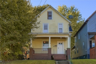 705 Park Ave, Ellwood City, PA 16117